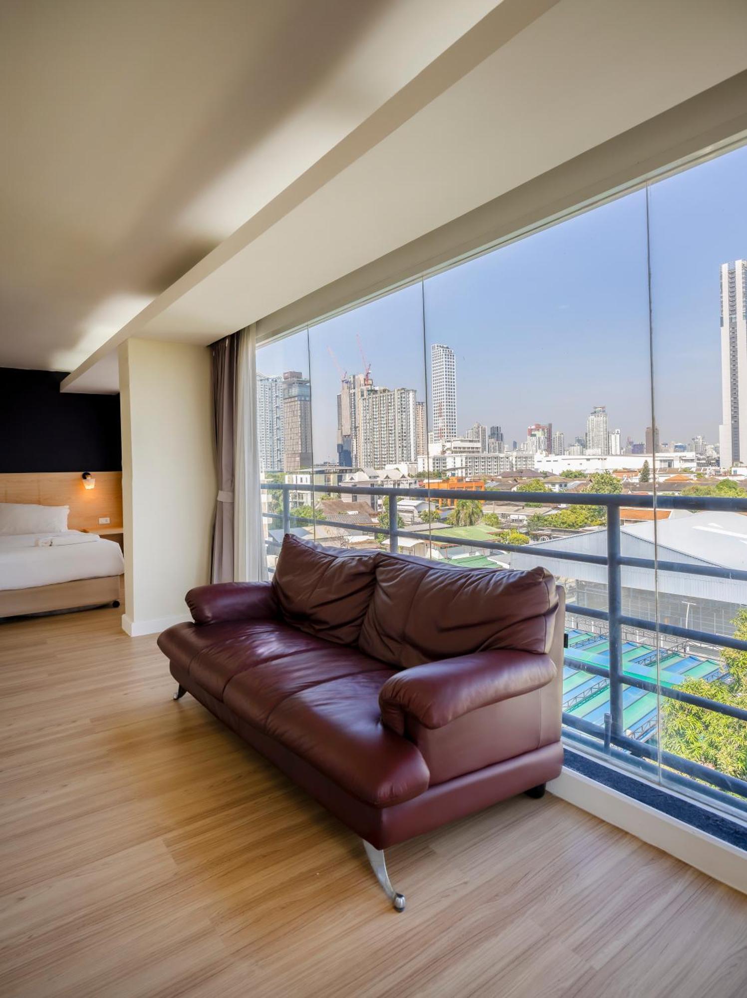 Gp House Express Sukhumvit 81 Hotel Bangkok Eksteriør billede